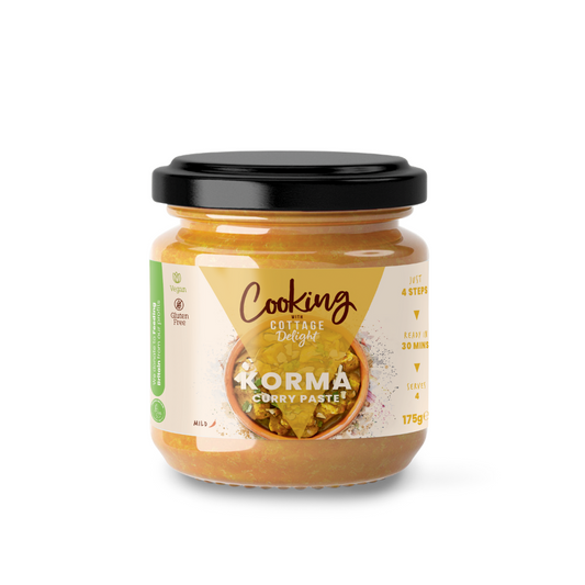 Cooking with Cottage Delight Korma Curry Paste (175g)